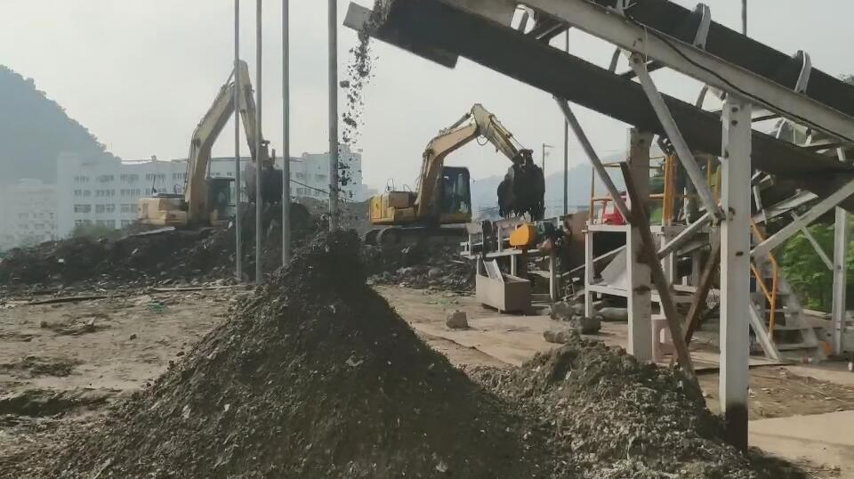 溫州鹿城項目陳腐垃圾治理現(xiàn)場